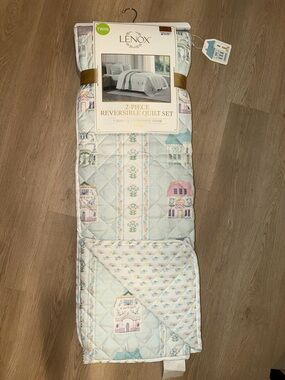 Lenox spice village twin quilt and sham